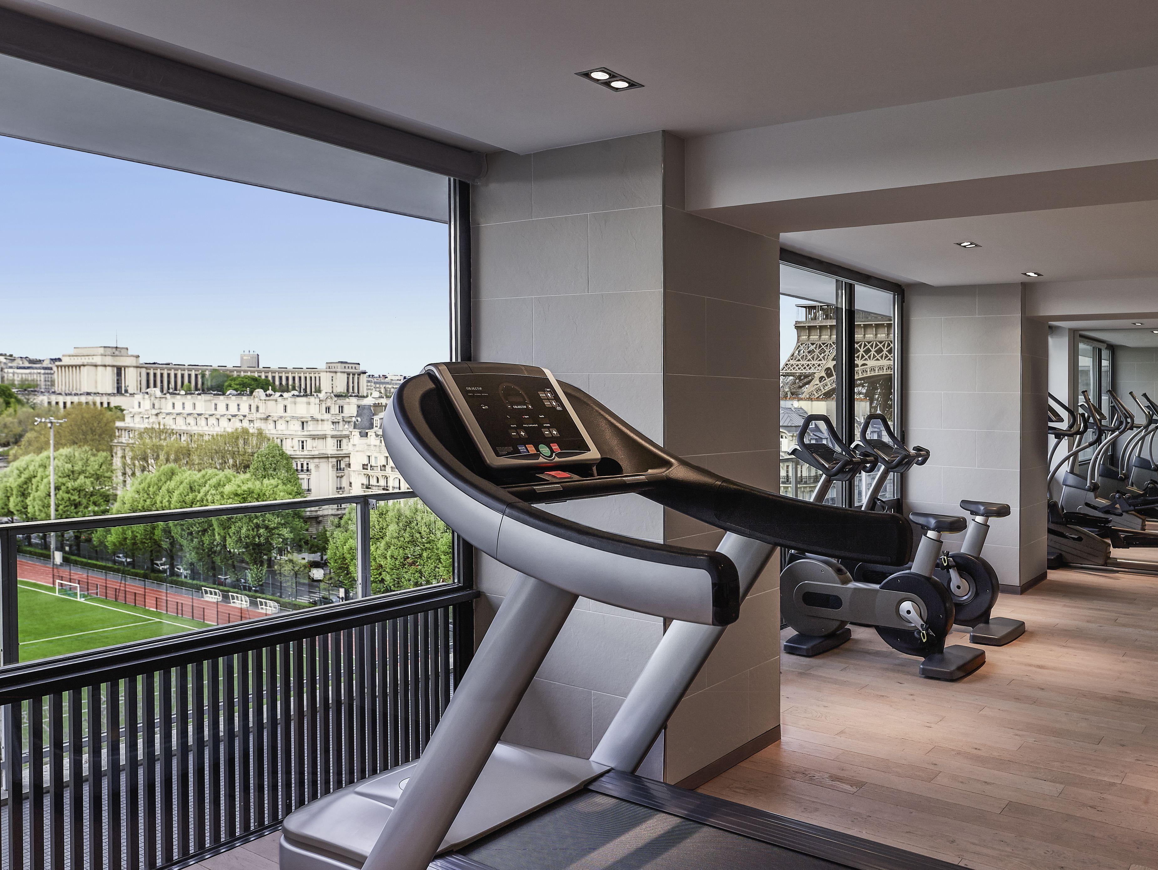 Hotel Pullman Tour Eiffel 4*