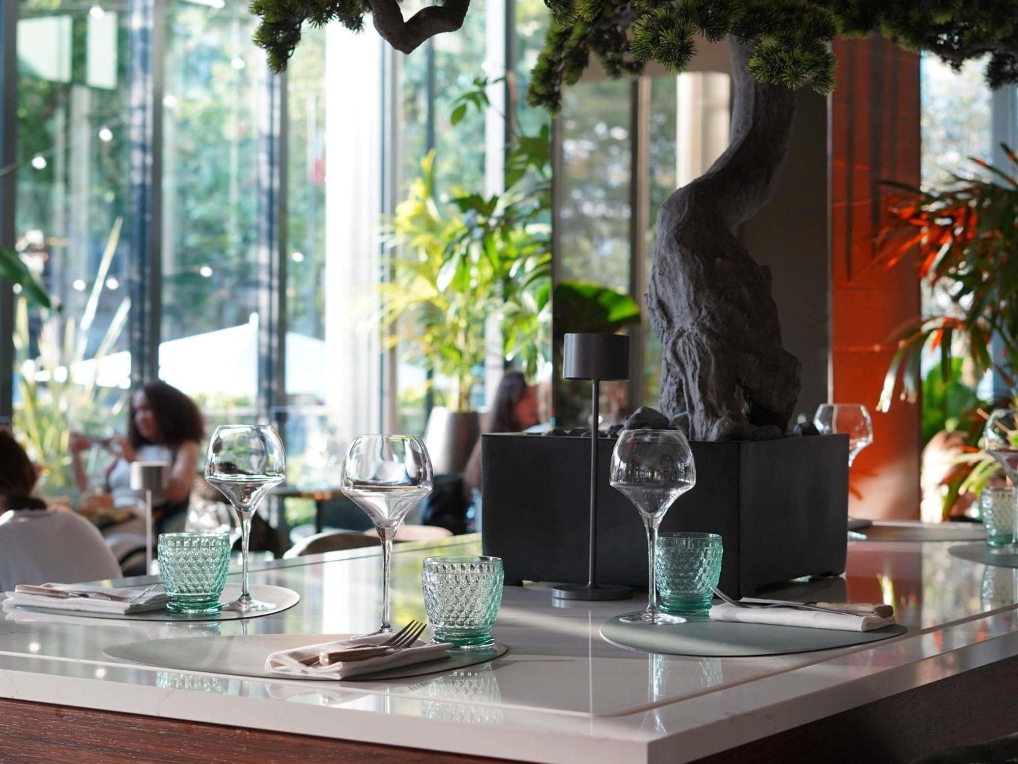 Pullman Tour Eiffel Hotel 4*