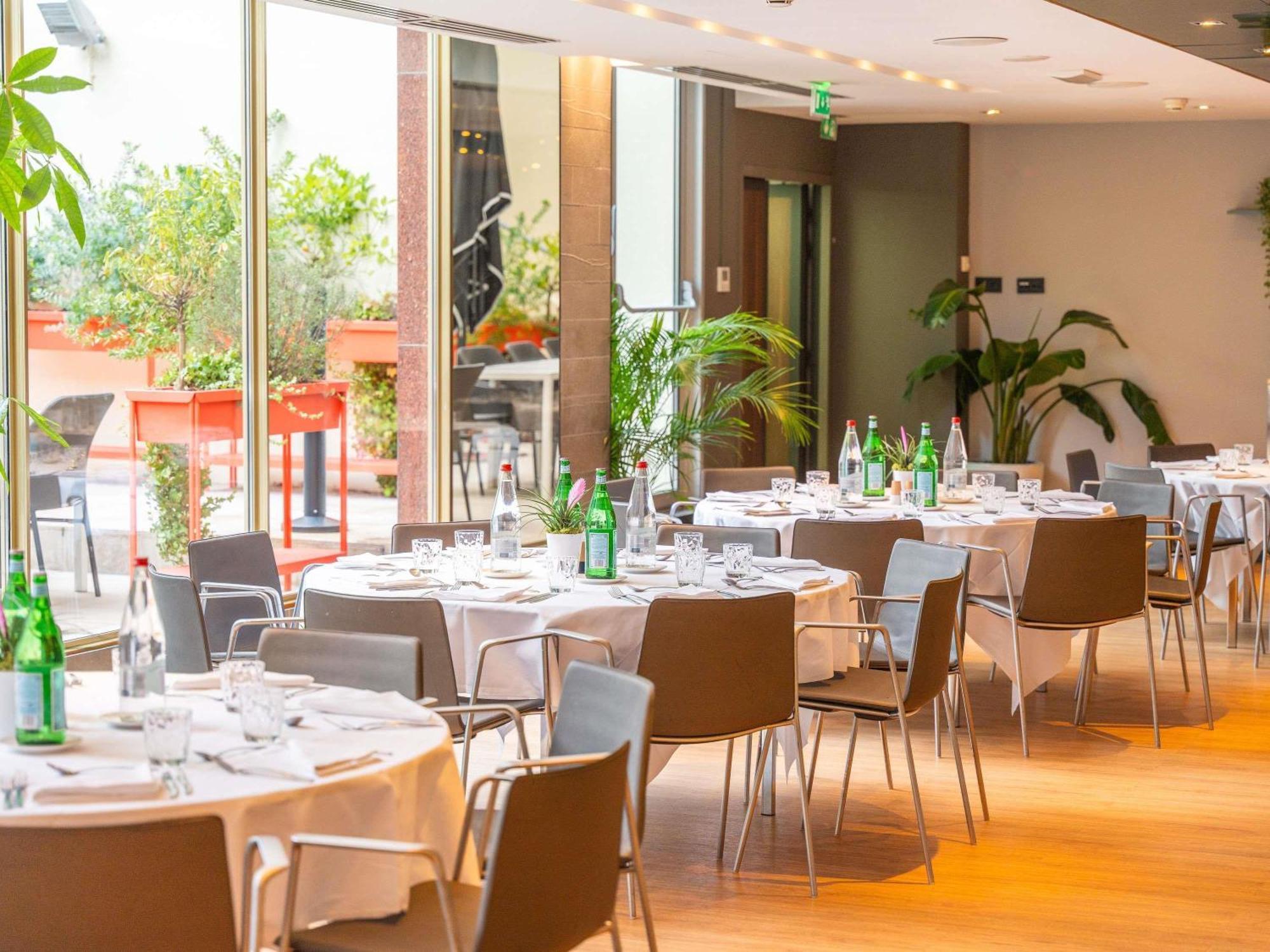 Pullman Tour Eiffel 4* Paris