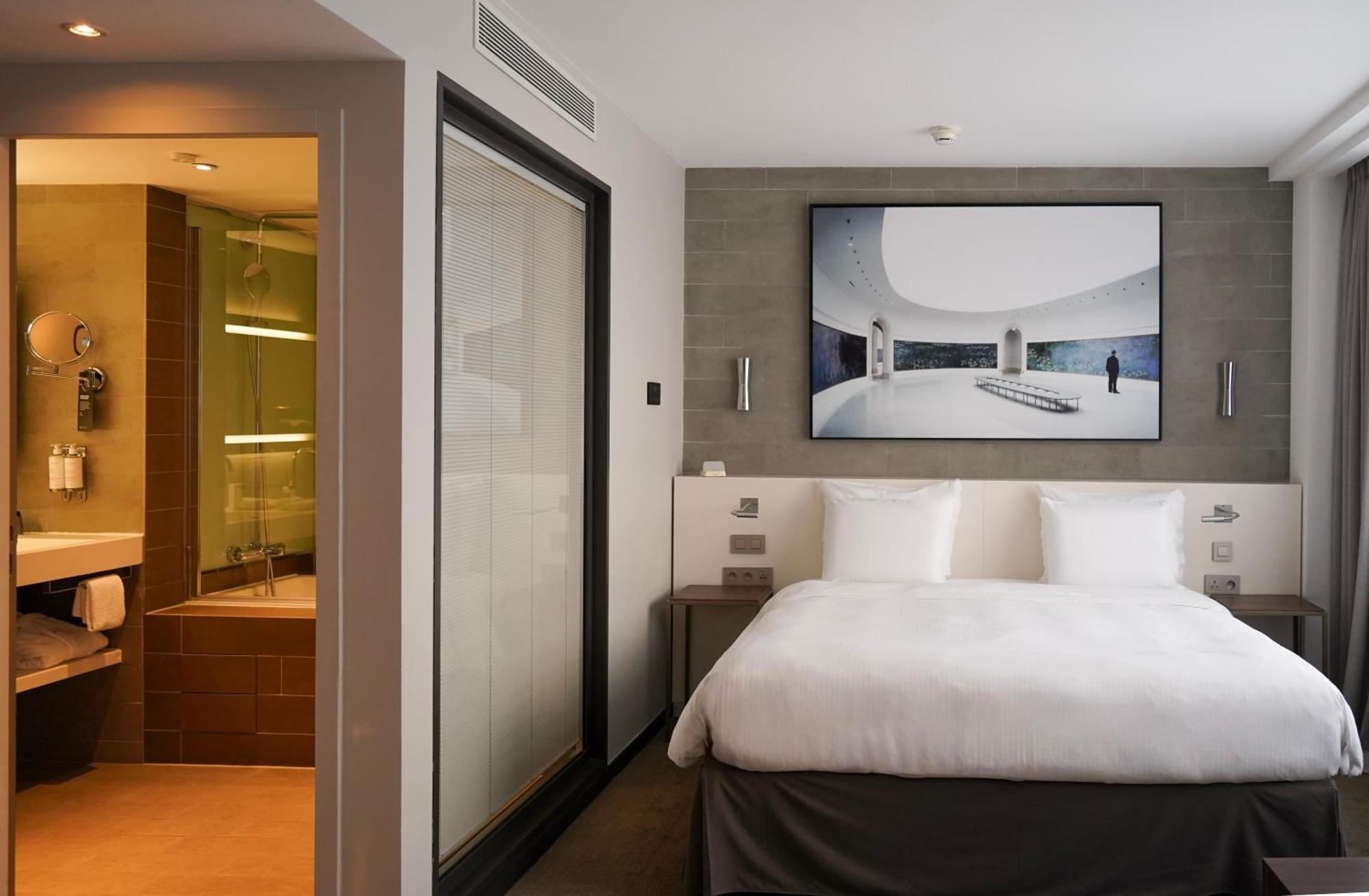 Pullman Tour Eiffel 4* Paris