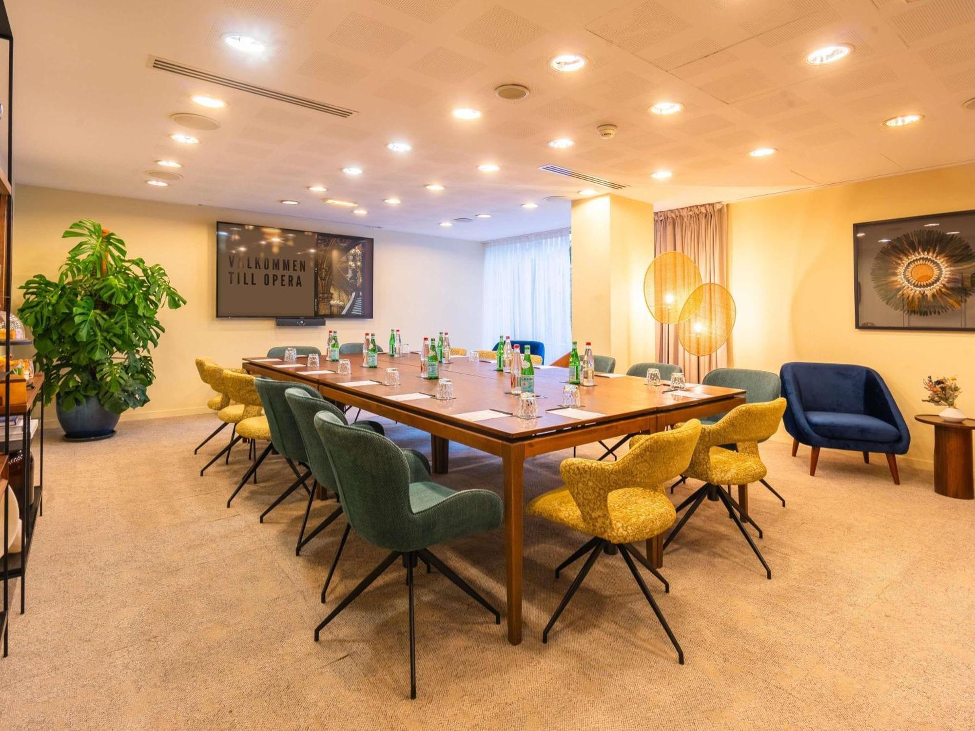 Hotel Pullman Tour Eiffel 4*